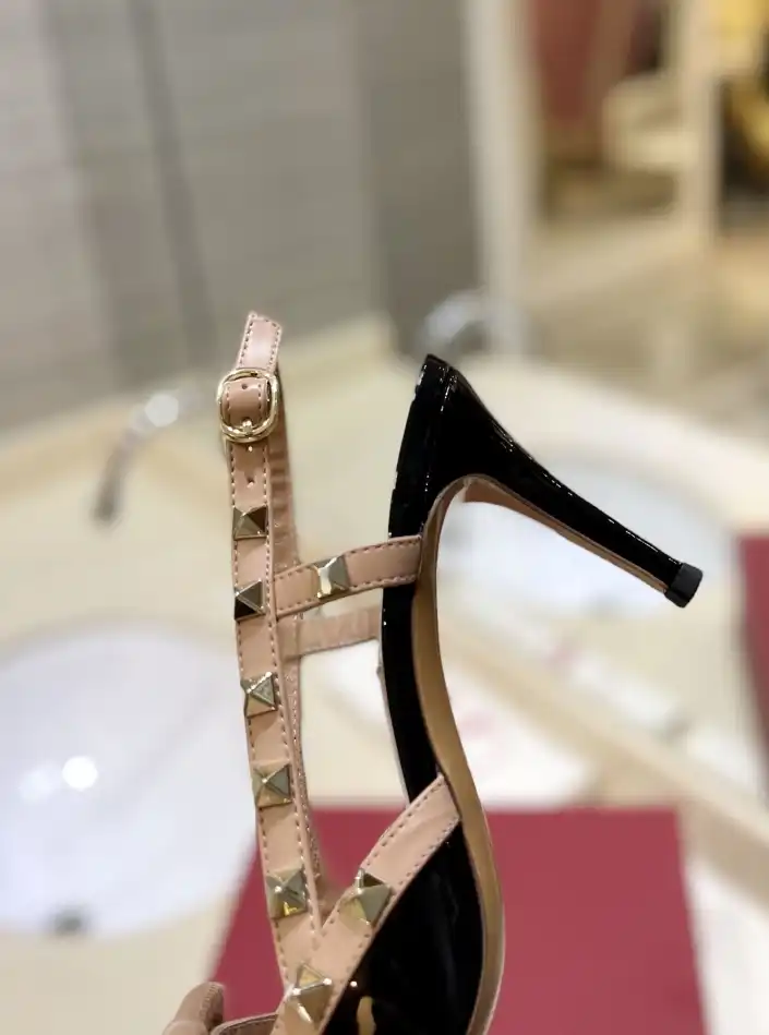 hype Valentino High Heels