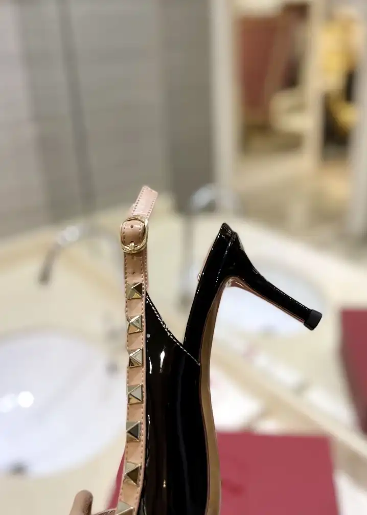 hype Valentino High Heels