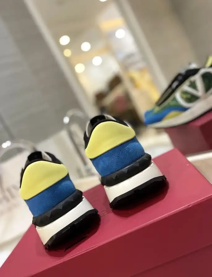 hype Valentino Sneakers