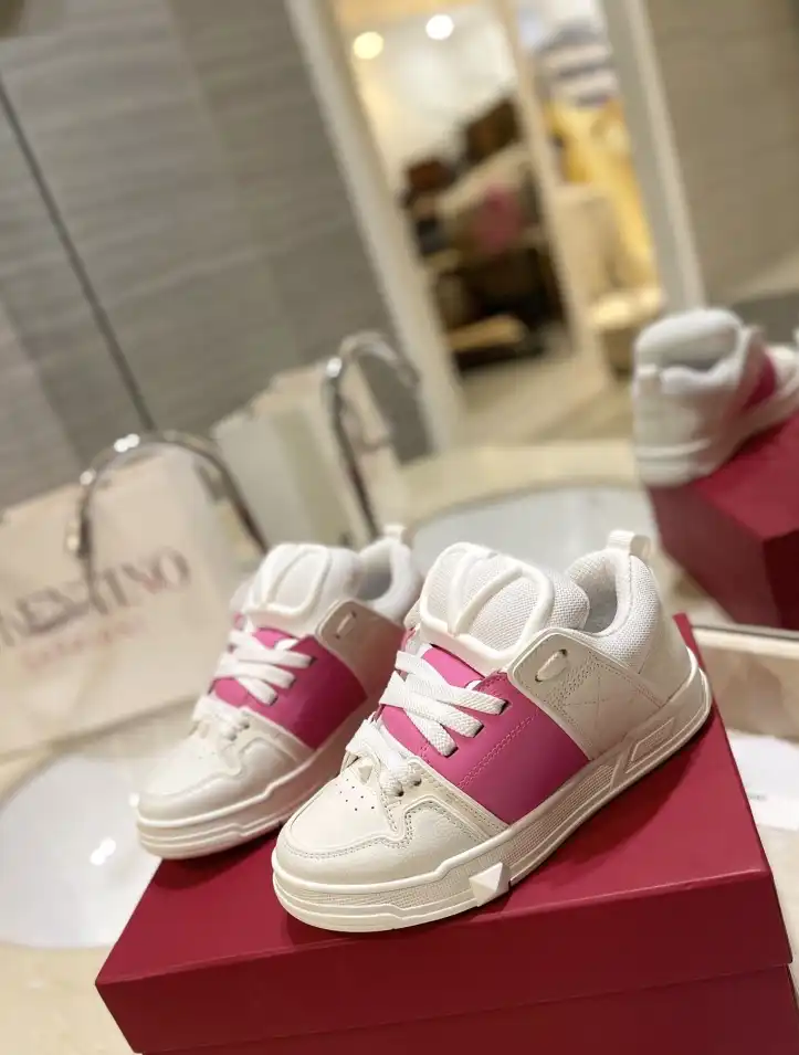 hype Valentino Sneakers