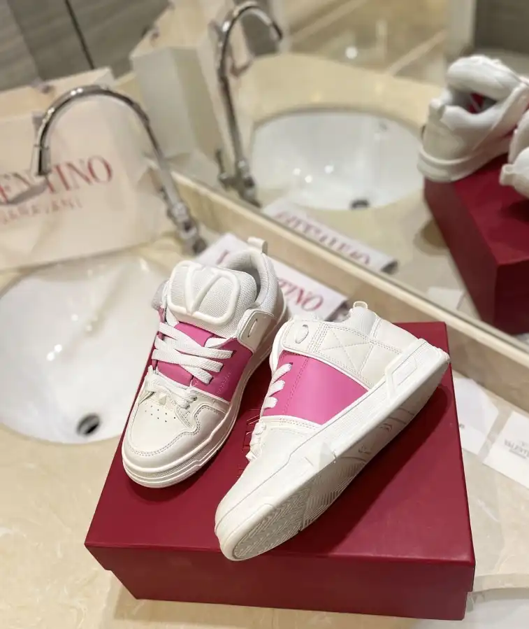 hype Valentino Sneakers