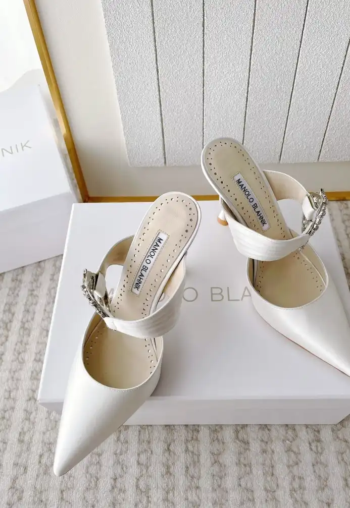 hype Manolo Blahnik High Heels