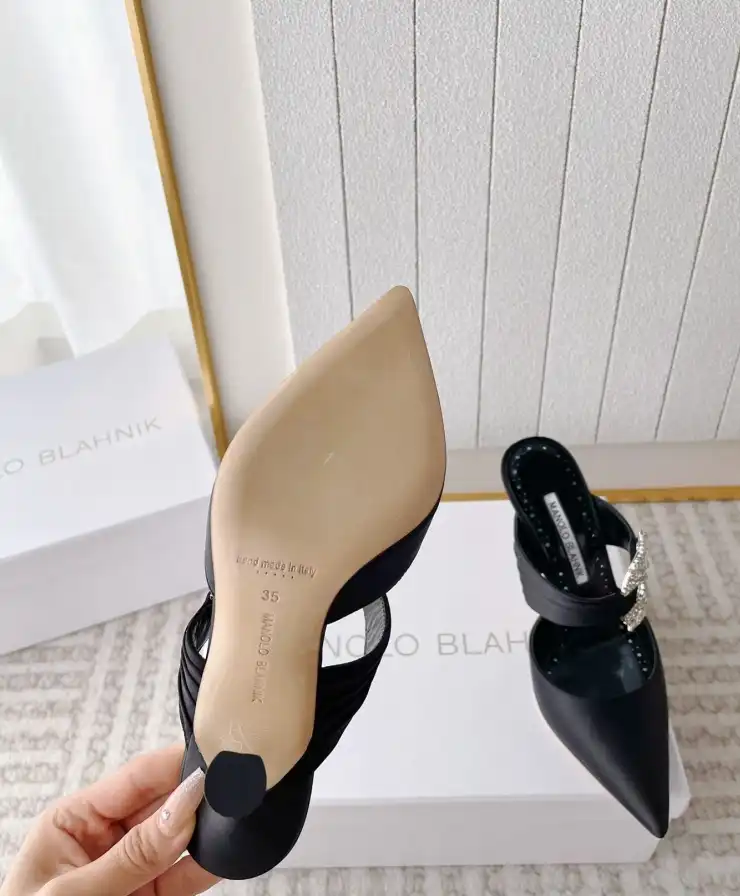 hype Manolo Blahnik High Heels