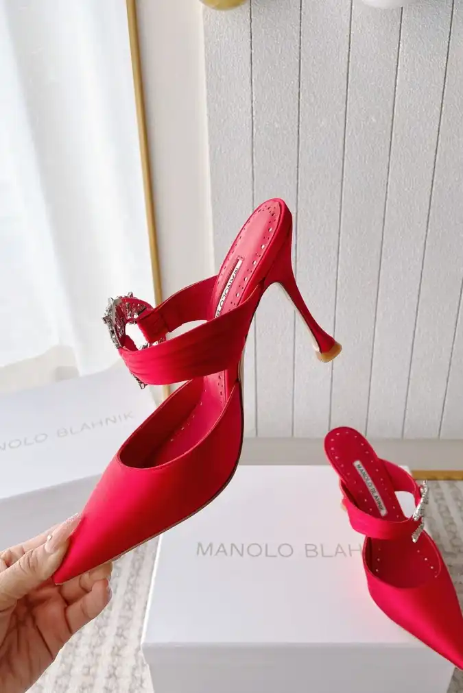 hype Manolo Blahnik High Heels