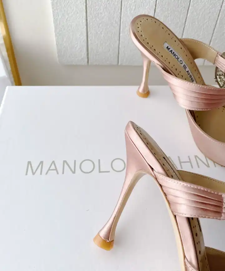 hype Manolo Blahnik High Heels