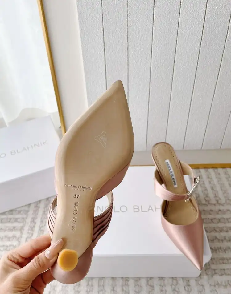 hype Manolo Blahnik High Heels