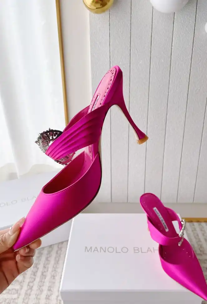 hype Manolo Blahnik High Heels