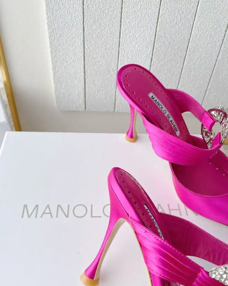 hype Manolo Blahnik High Heels