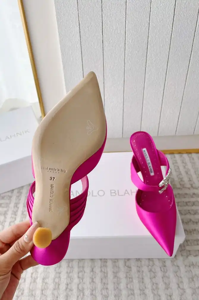 hype Manolo Blahnik High Heels