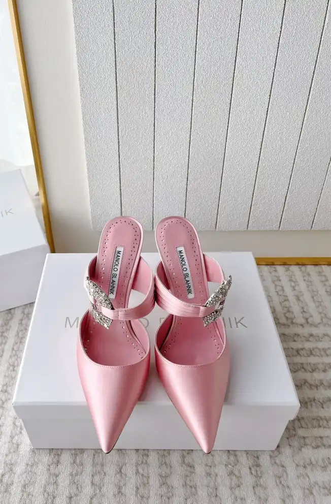 hype Manolo Blahnik High Heels