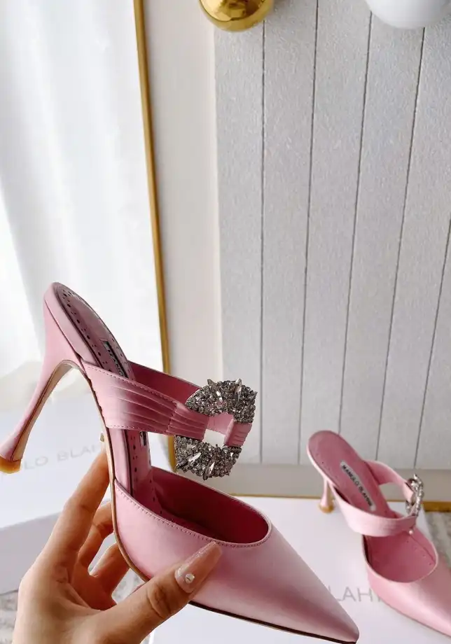 hype Manolo Blahnik High Heels