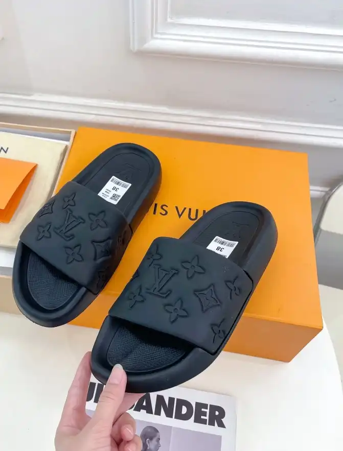 hype LV Slippers