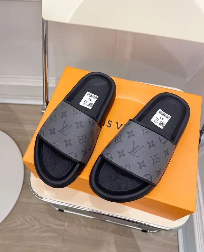 hype LV Slippers