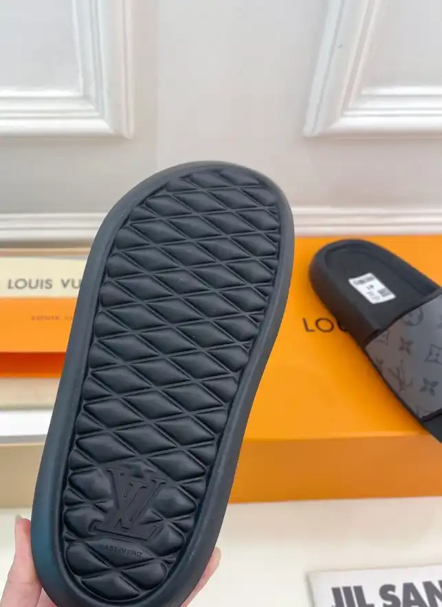 hype LV Slippers