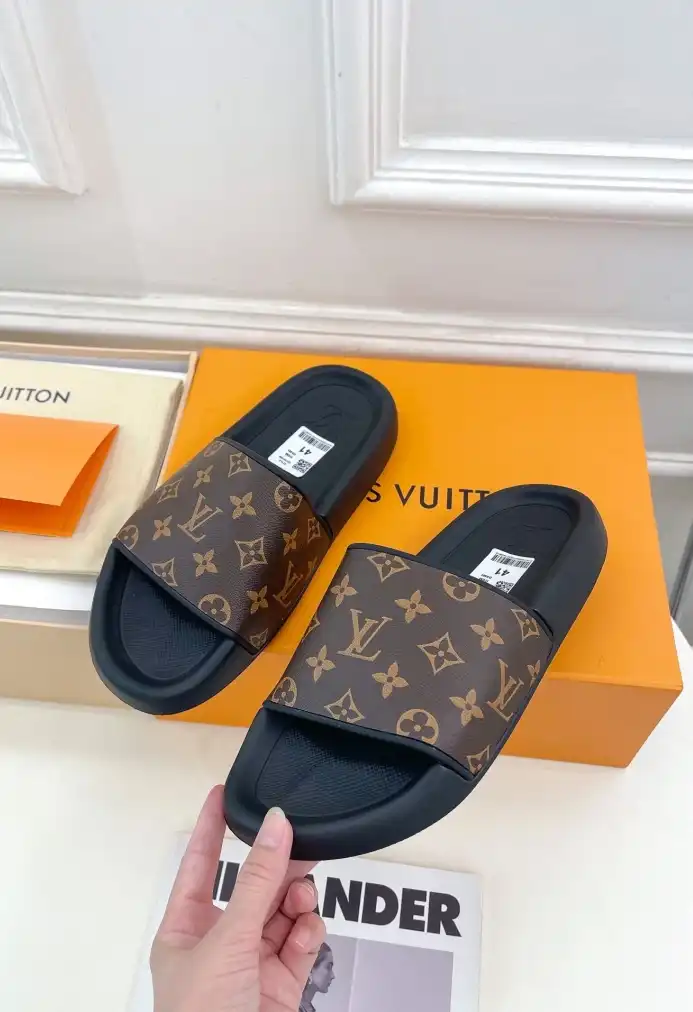 hype LV Slippers