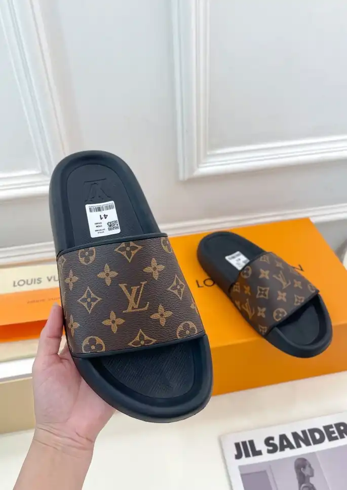 hype LV Slippers