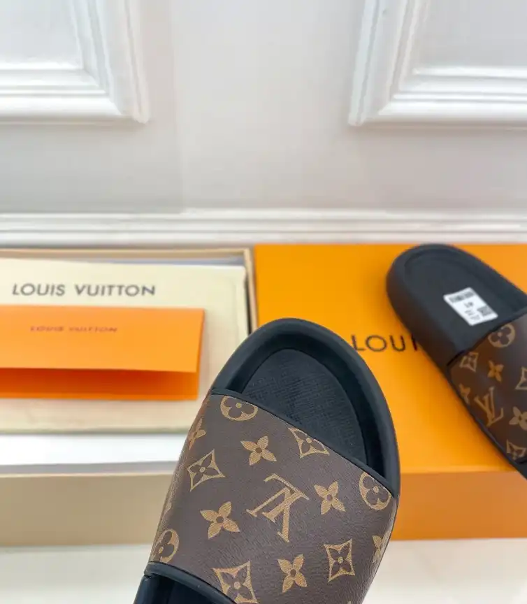 hype LV Slippers