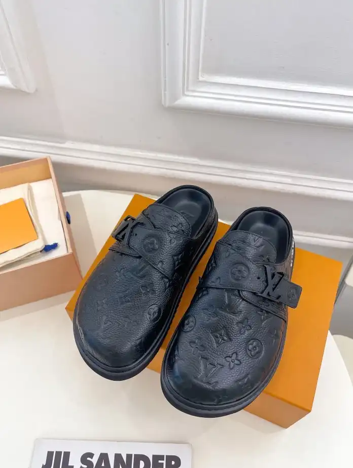 hype LV Slippers