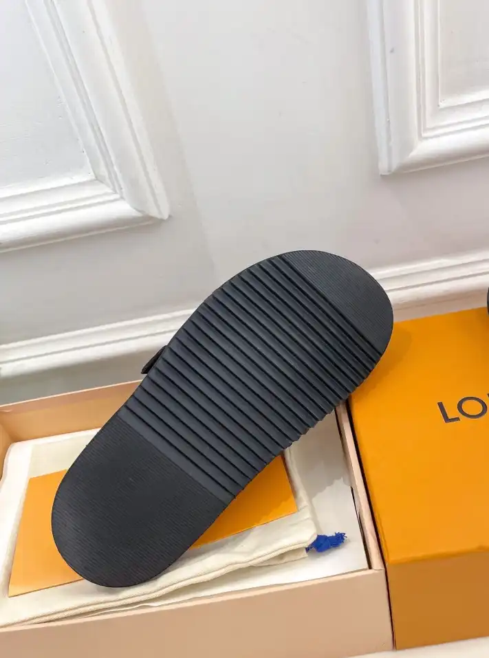 hype LV Slippers