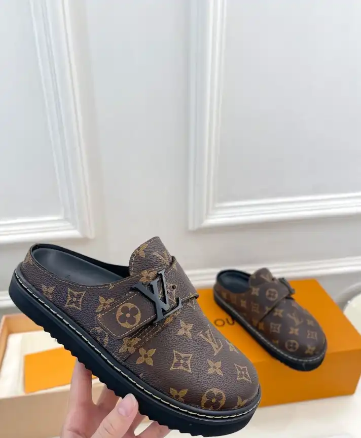 hype LV Slippers