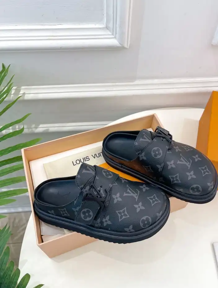 hype LV Slippers