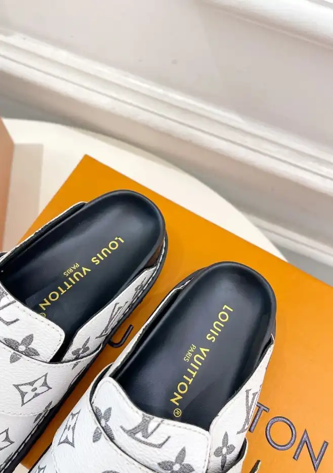 hype LV Slippers