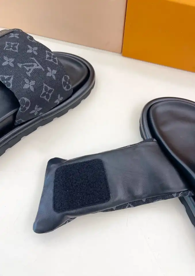 hype LV Slippers