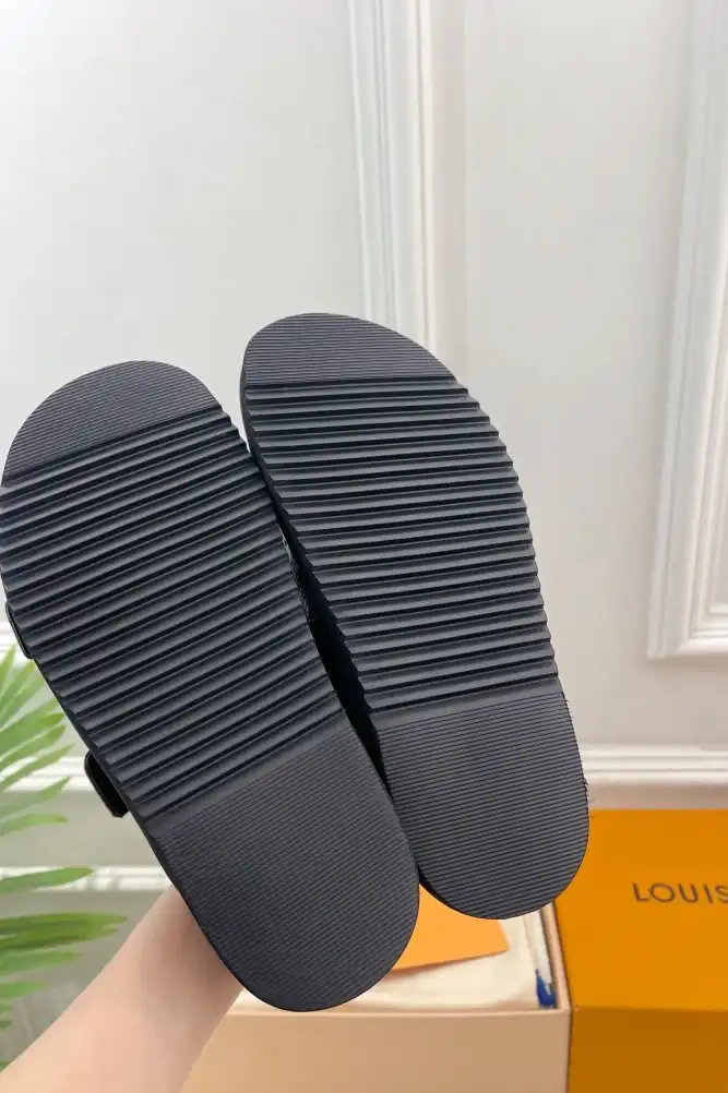 hype LV Sandals