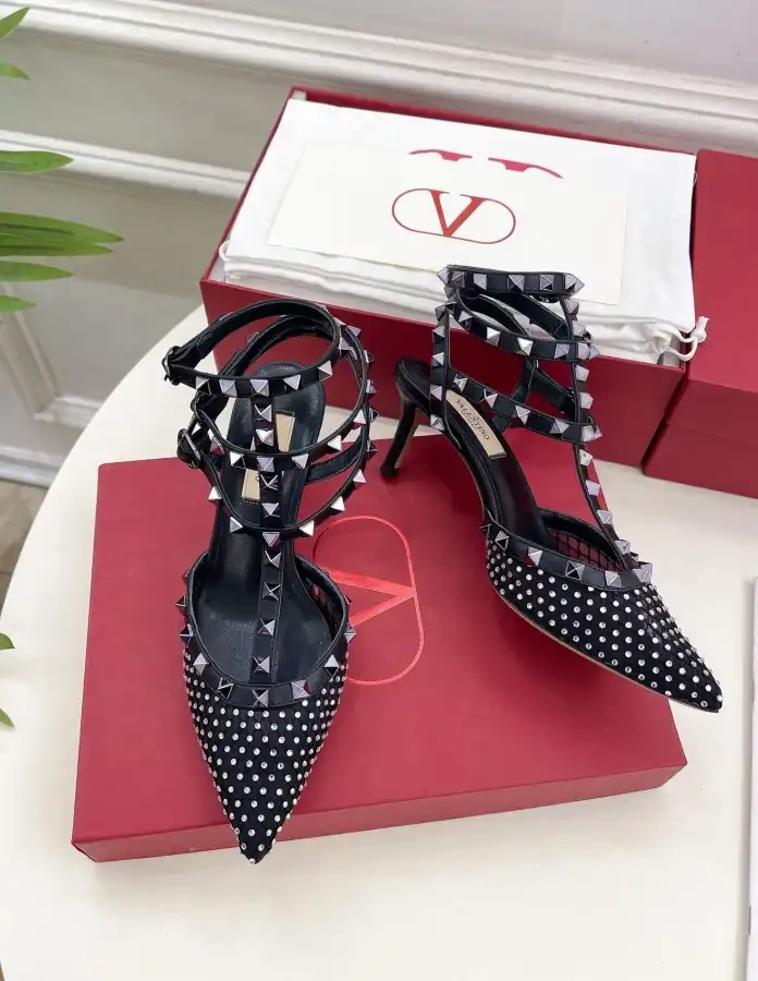 hype Valentino High Heels