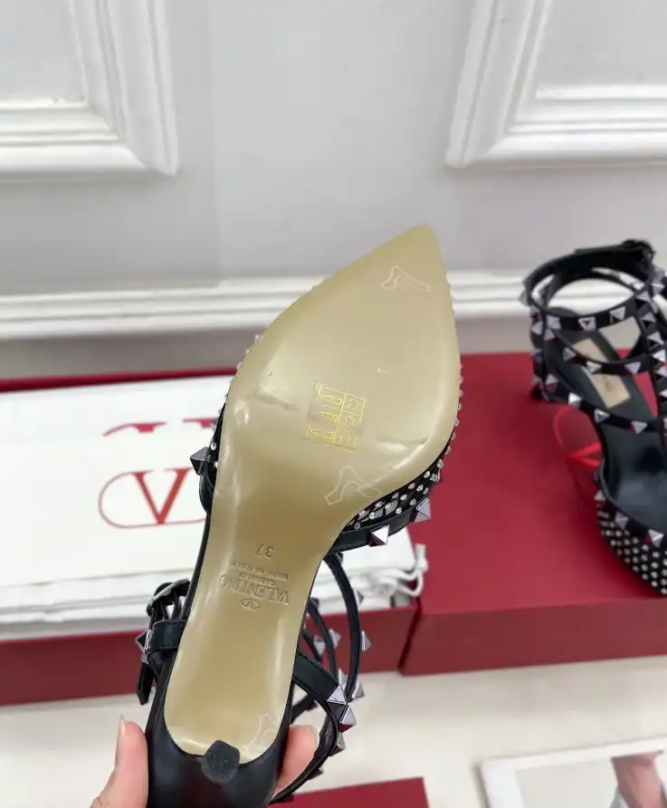 hype Valentino High Heels