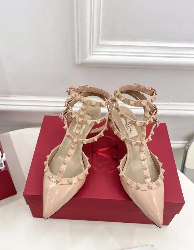 hype Valentino High Heels