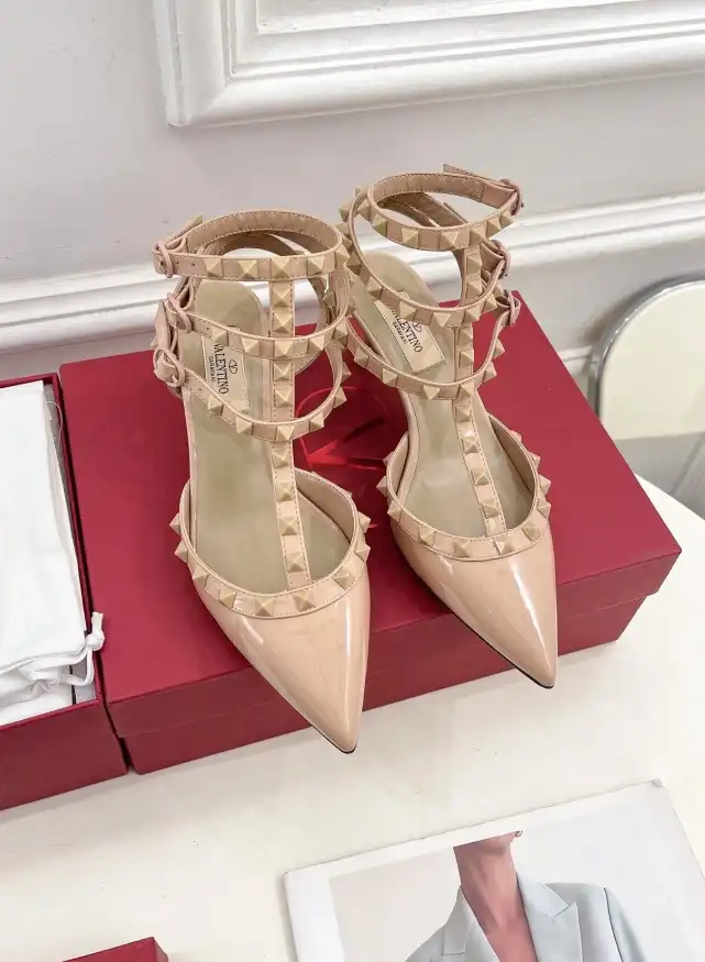 hype Valentino High Heels