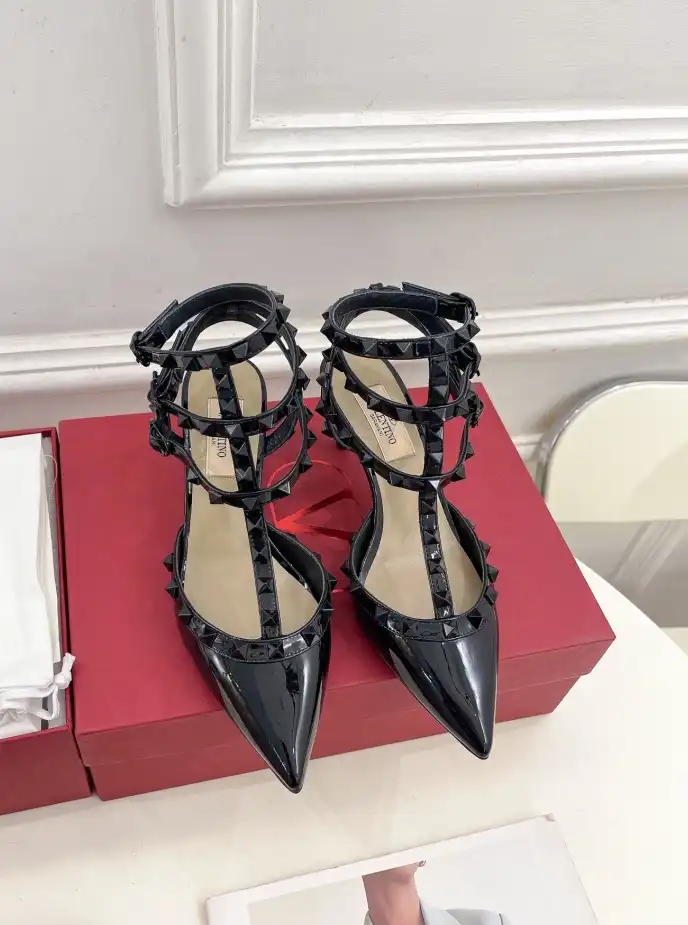 hype Valentino High Heels