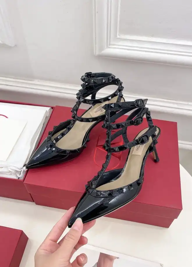 hype Valentino High Heels