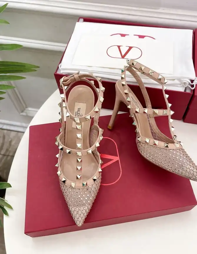 hype Valentino High Heels