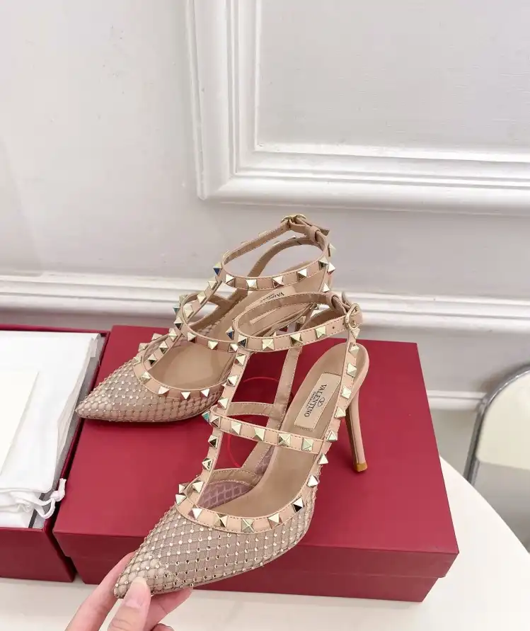 hype Valentino High Heels