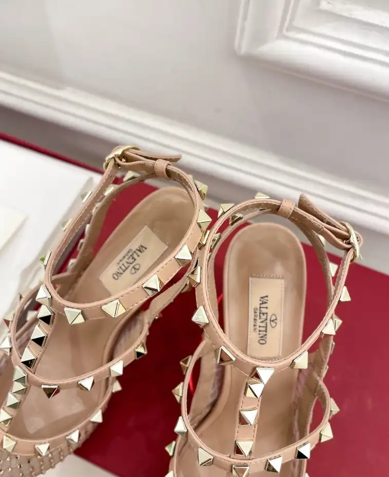 hype Valentino High Heels