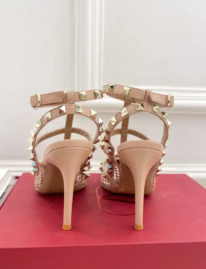 hype Valentino High Heels