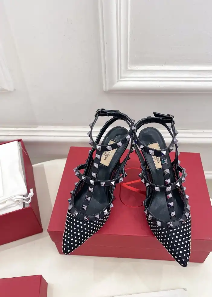 hype Valentino High Heels