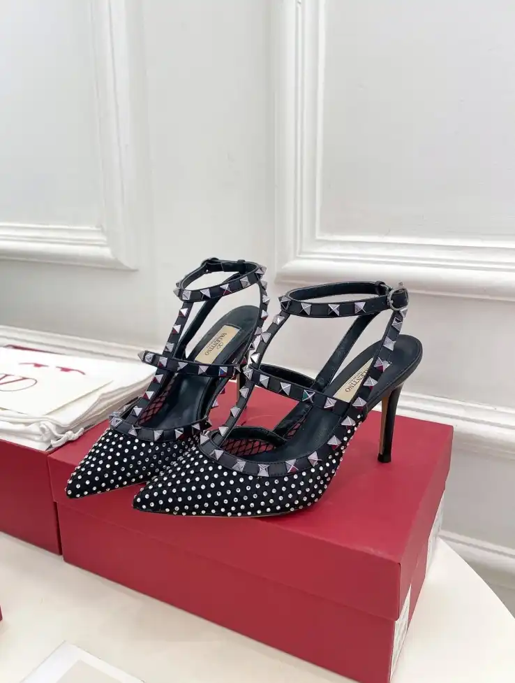 hype Valentino High Heels