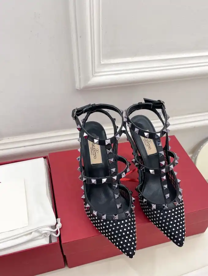 hype Valentino High Heels