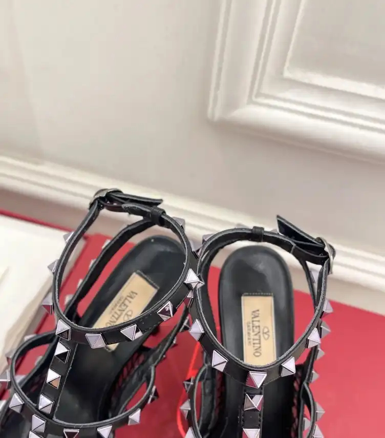 hype Valentino High Heels