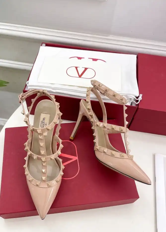 hype Valentino High Heels