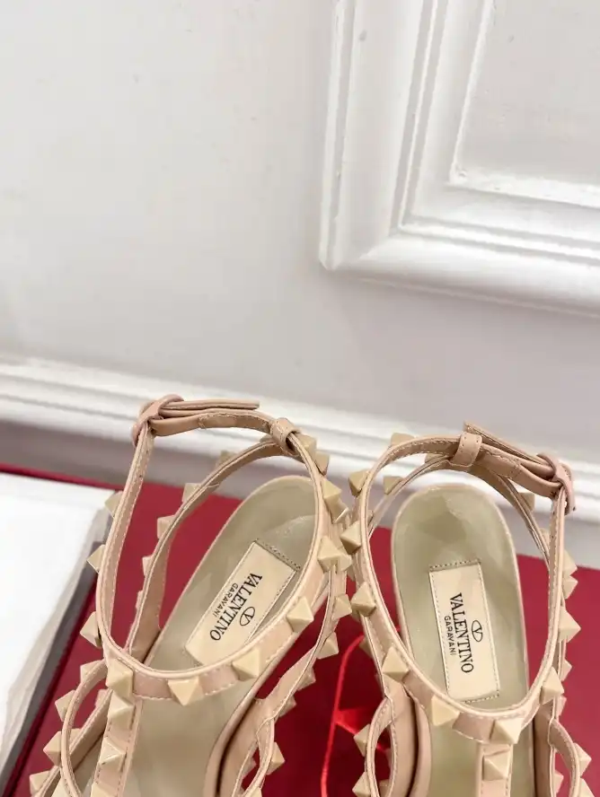 hype Valentino High Heels