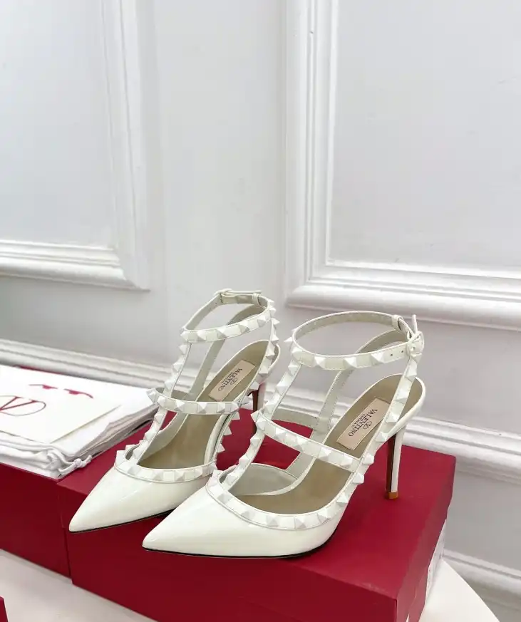 hype Valentino High Heels