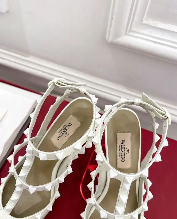 hype Valentino High Heels