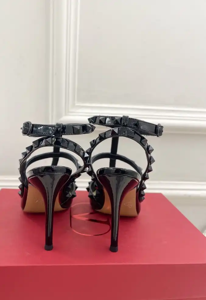 hype Valentino High Heels