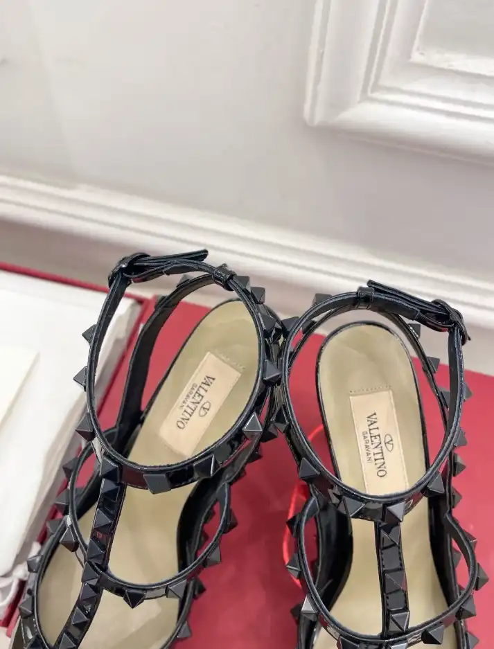 hype Valentino High Heels