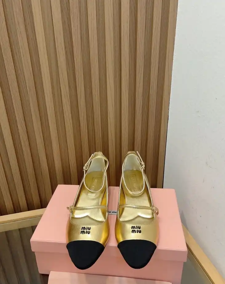 hype Miu Miu flat shoes