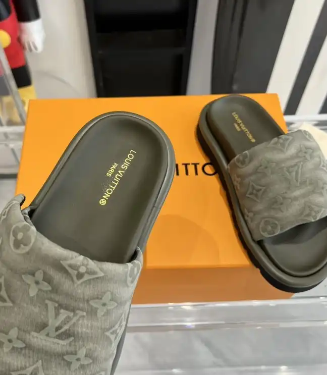 hype LV Slippers